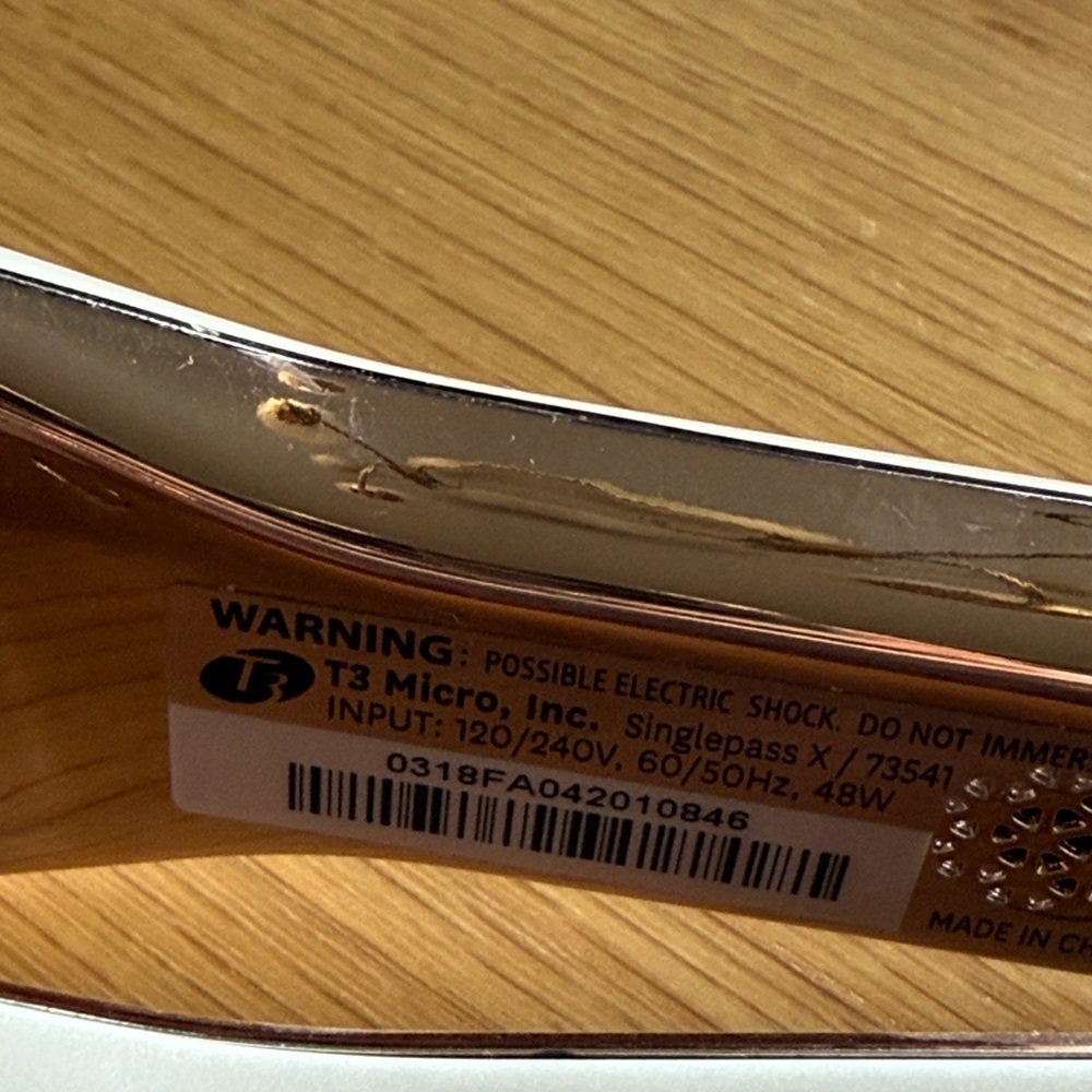 T3 White & Rose Gold Hair Straightener - Picture 2 of 9